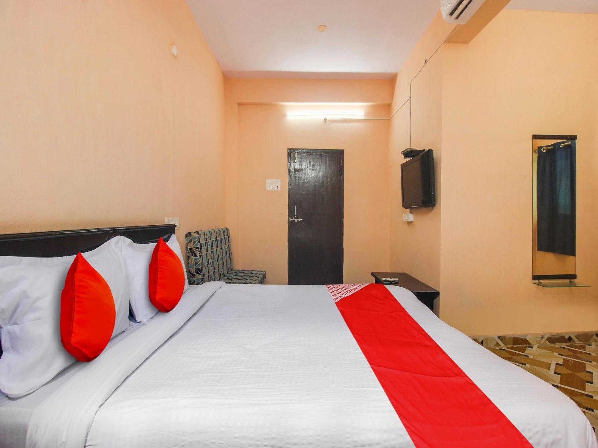 Hotel O R.J.International Pedda Ambarpet Экстерьер фото