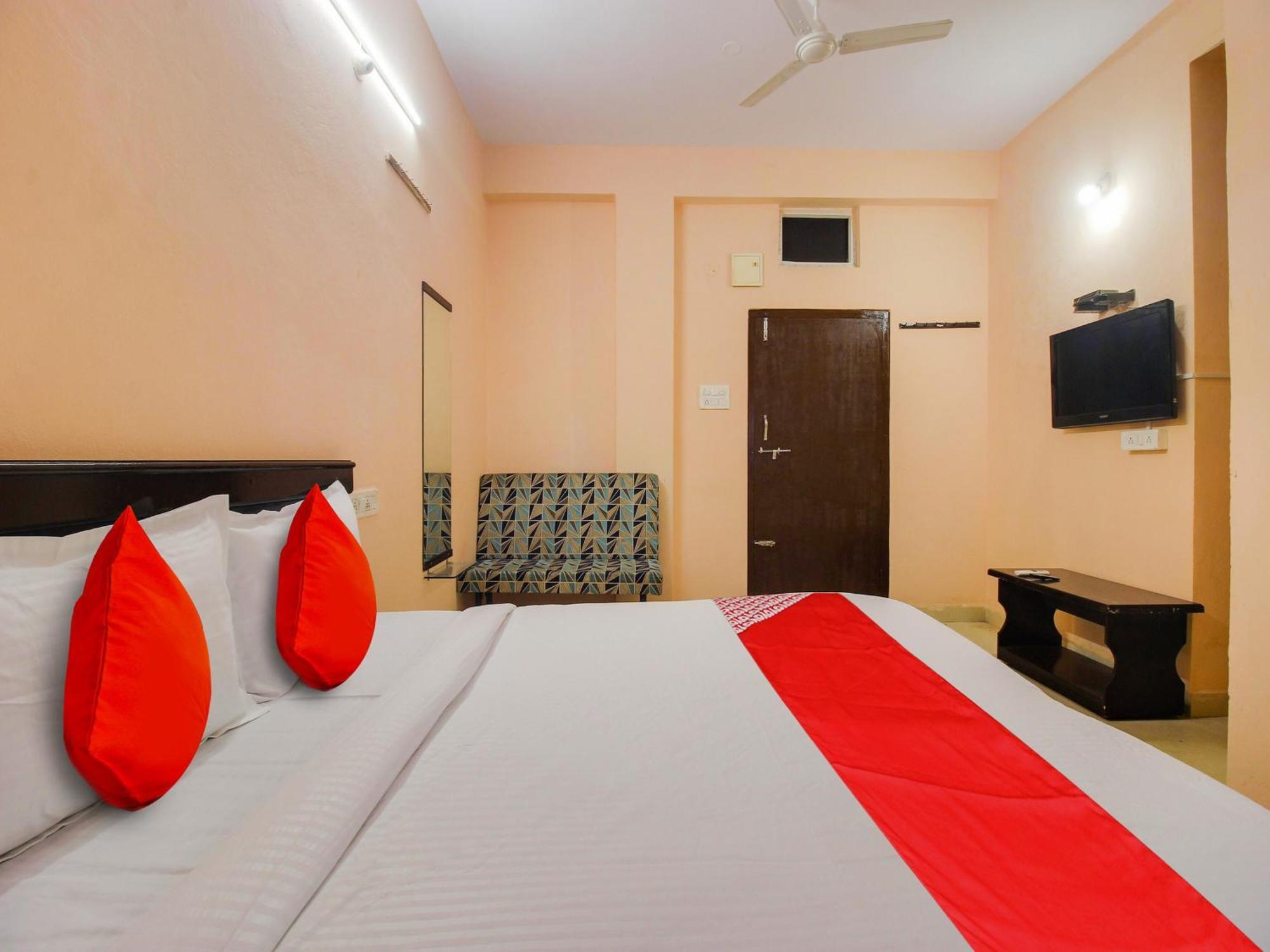 Hotel O R.J.International Pedda Ambarpet Экстерьер фото