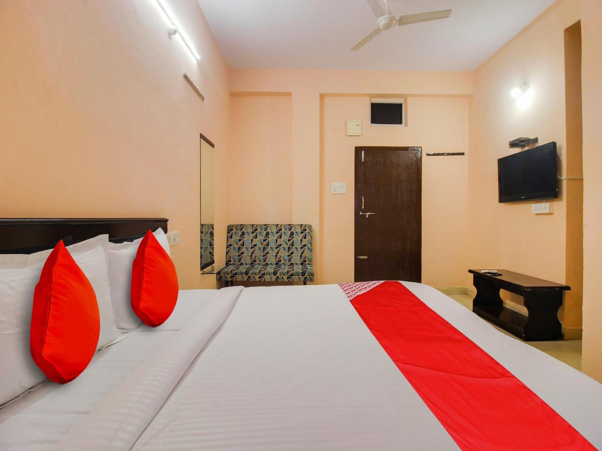 Hotel O R.J.International Pedda Ambarpet Экстерьер фото